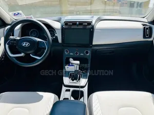 Hyundai Creta 2023 White