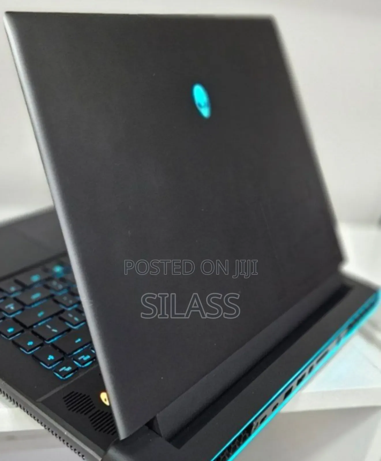 New Laptop Dell Alienware M16 R1 16GB Intel Core I7 SSD 1T