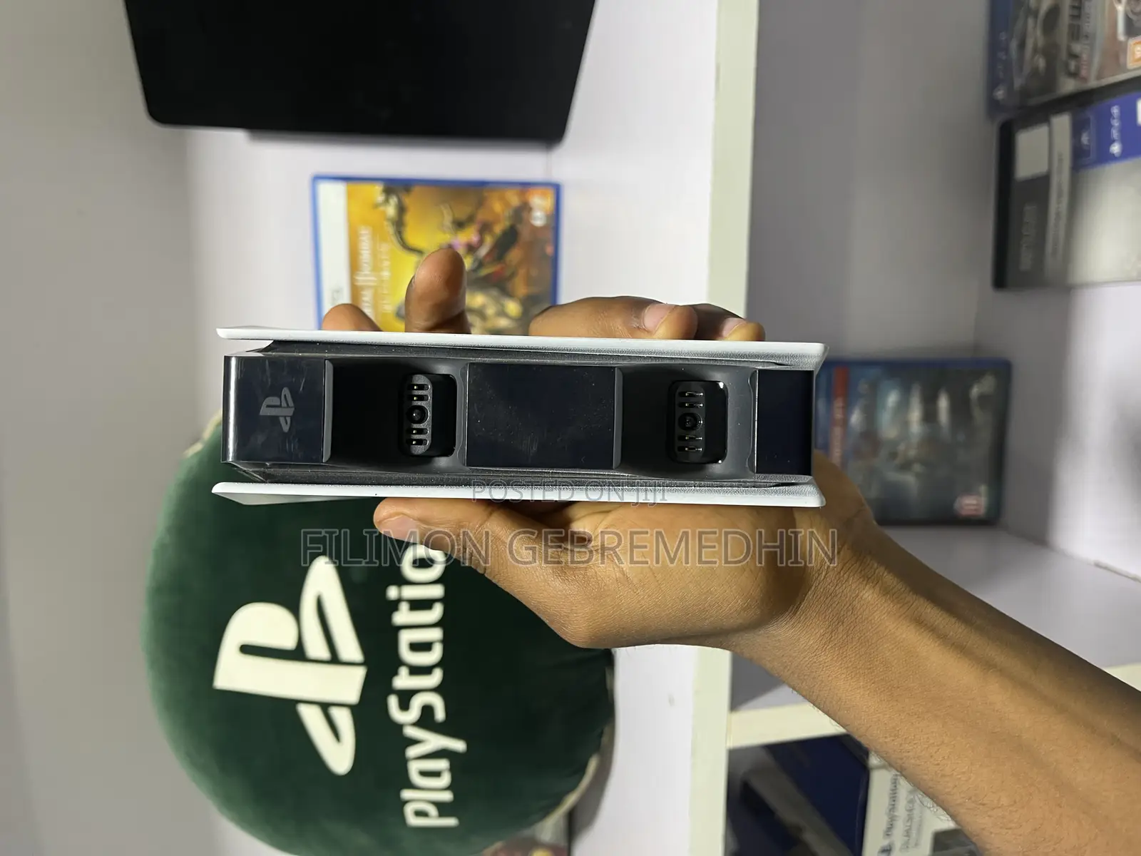 Playstation 5 Wireless Charger