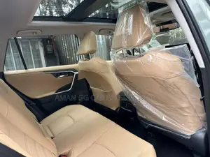 New Toyota RAV4 2023 Green