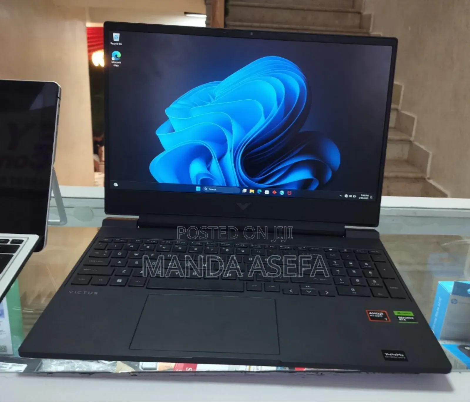 New Laptop HP Victus 16 16GB AMD Ryzen 7 SSD 1T