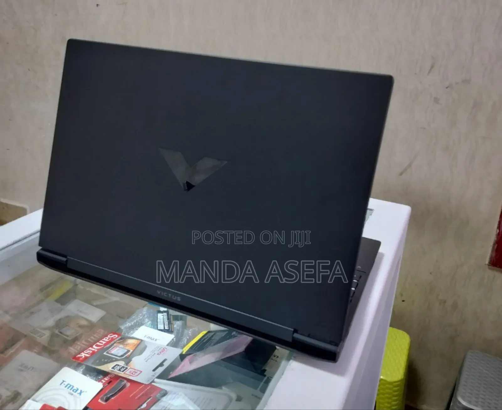 New Laptop HP Victus 16 16GB AMD Ryzen 7 SSD 1T