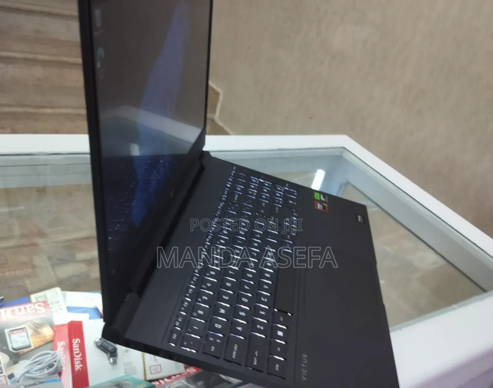 New Laptop HP Victus 16 16GB AMD Ryzen 7 SSD 1T