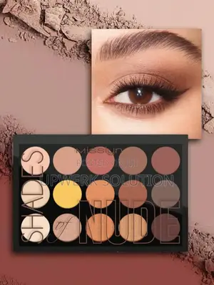 Misslyn Shades of Nude Eyeshadow Palette, 15 Eyeshadow