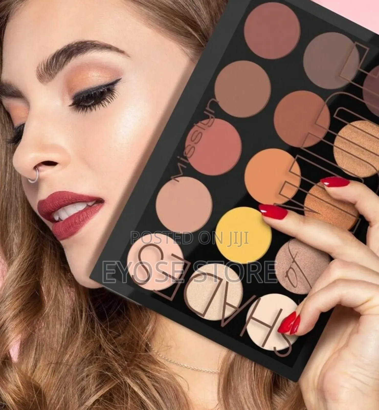 Misslyn Shades of Nude Eyeshadow Palette, 15 Eyeshadow