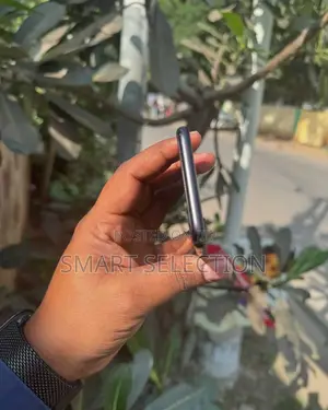 Apple iPhone SE (2020) 64 GB Black