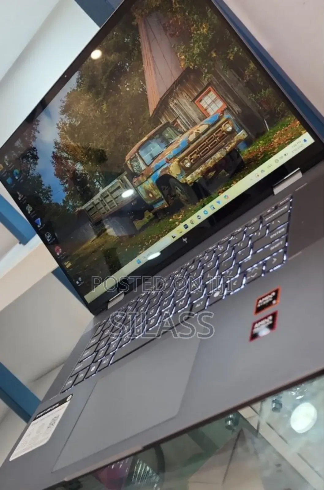 New Laptop HP Envy X360 8GB AMD Ryzen 5 SSD 512GB