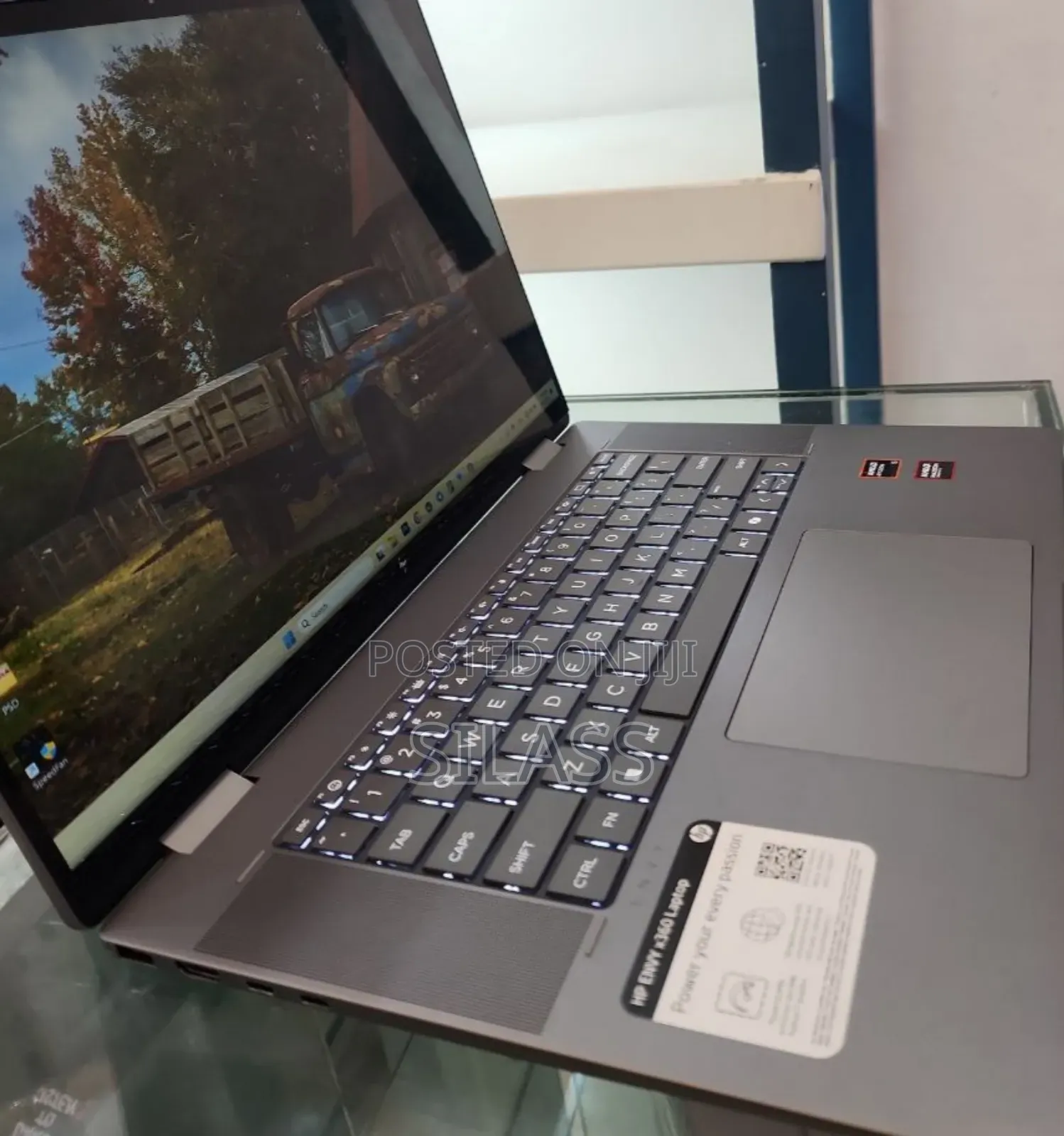 New Laptop HP Envy X360 8GB AMD Ryzen 5 SSD 512GB