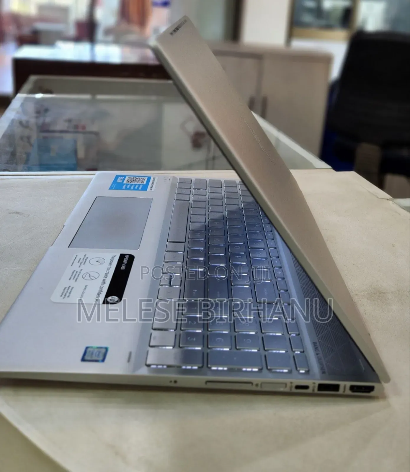 New Laptop HP Envy X360 12GB Intel Core I7 SSD 512GB