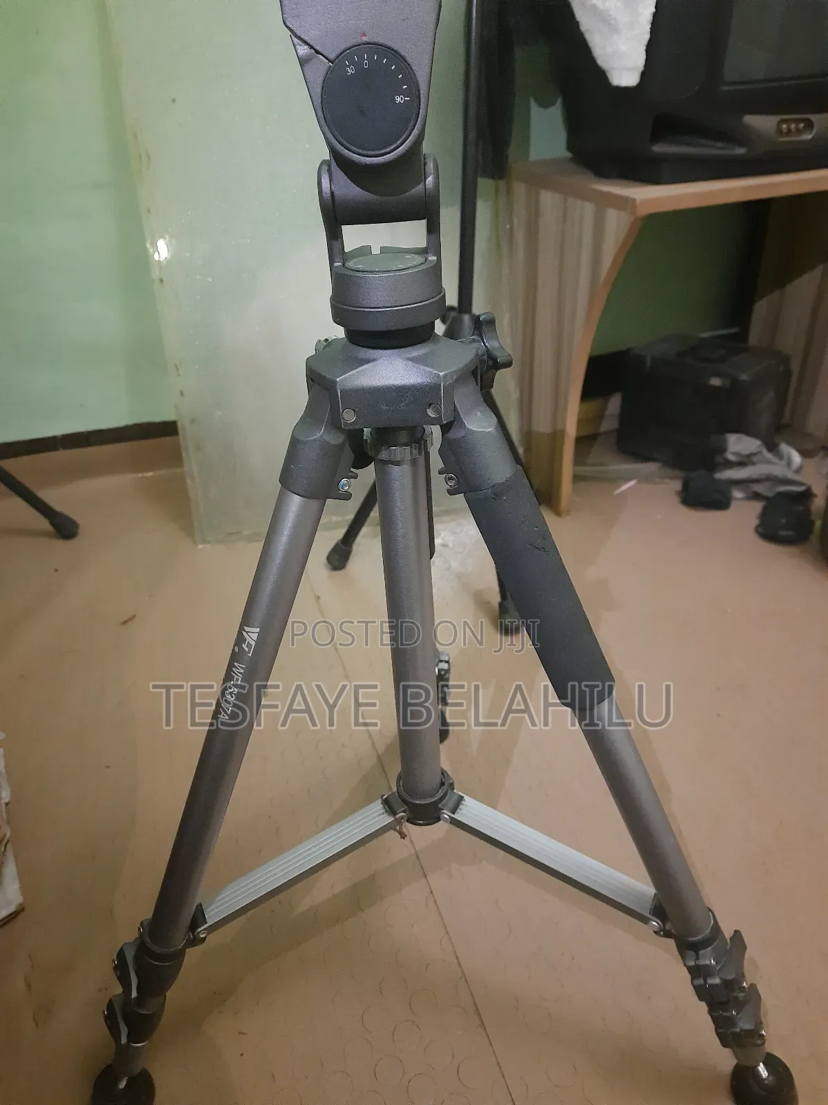 Professional Tripod