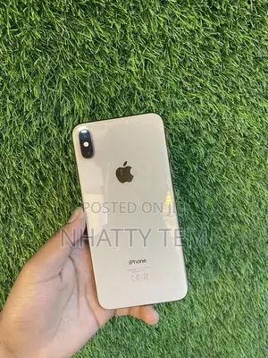 Apple iPhone XS Max 64 GB Gold