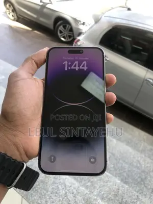 Photo - Apple iPhone 14 Pro Max 128 GB Purple
