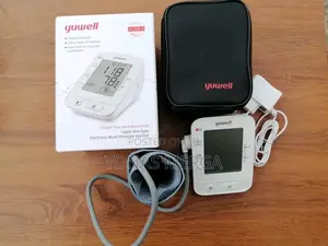 Photo - Yuwell Blood Pressure Monitor喝喂-4 AA Batteries or USB Charge