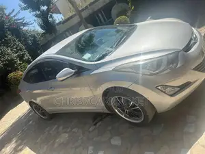 Hyundai Elantra 2014 Silver