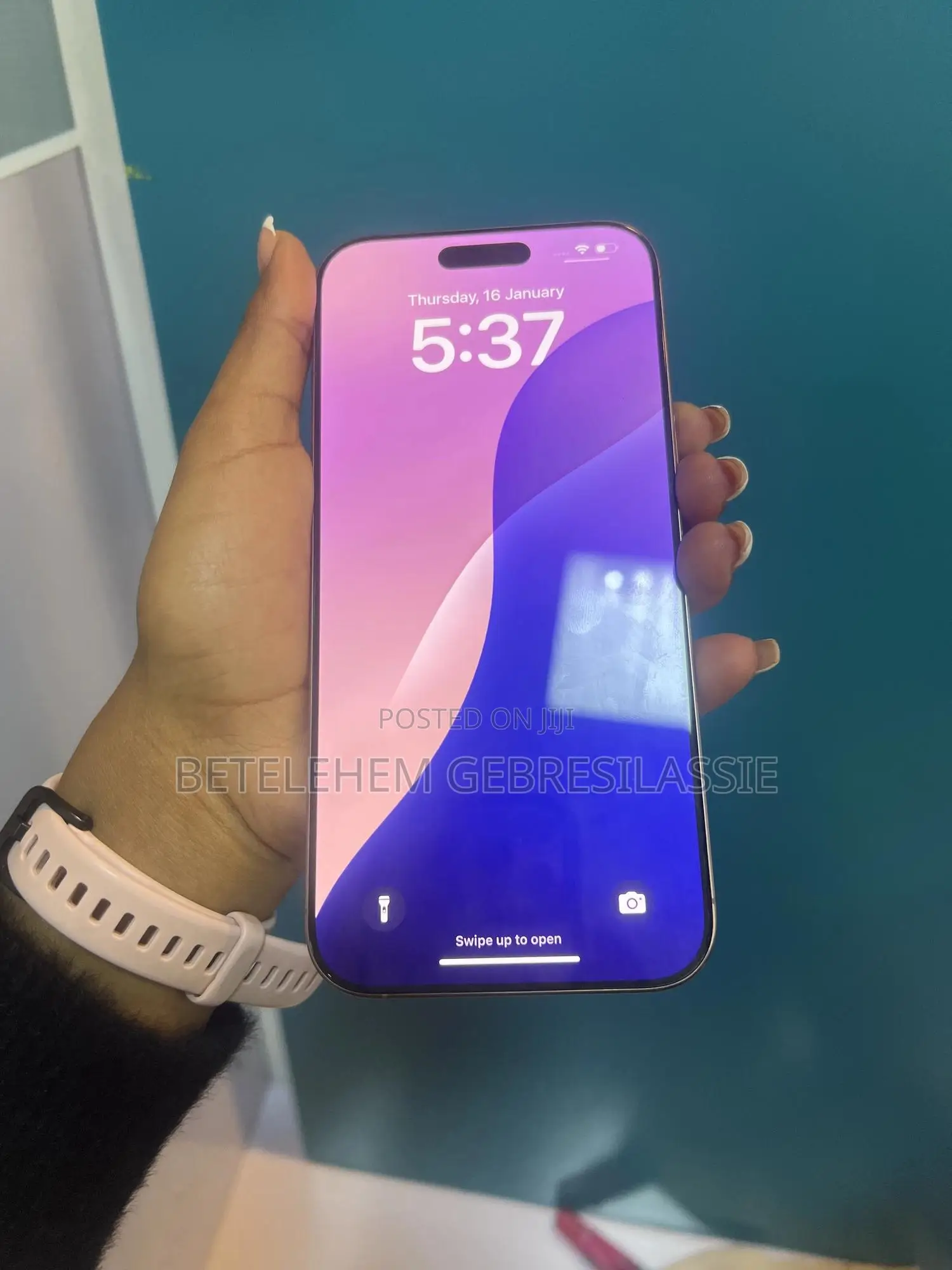 New Apple iPhone 16 Pro Max 256 GB Gold