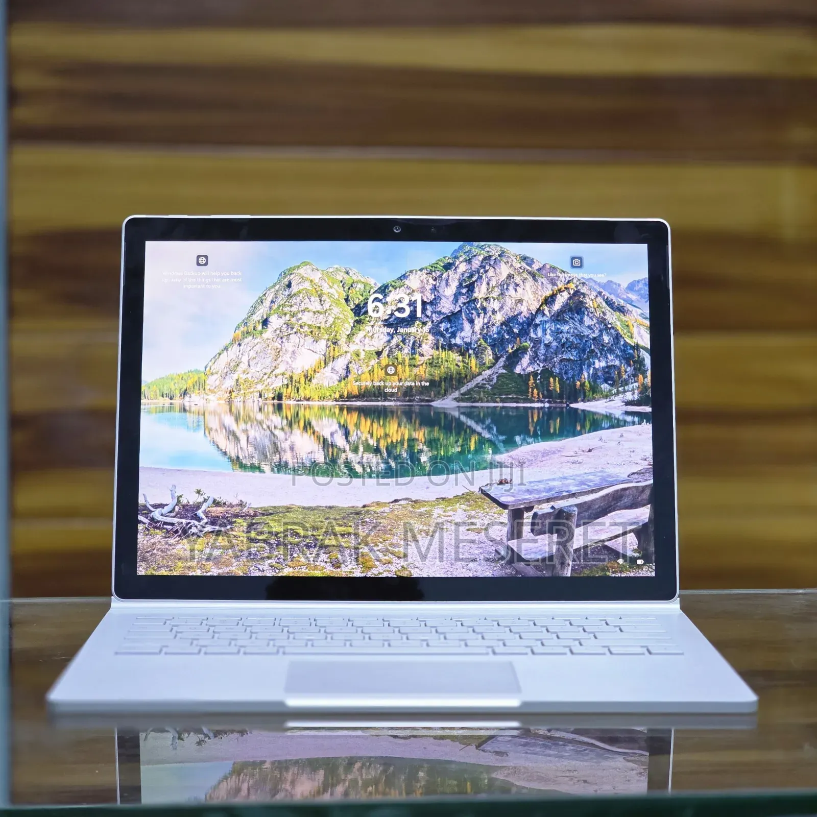 New Laptop Microsoft Surface Book 2 8GB Intel Core I5 SSD 256GB