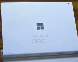 New Laptop Microsoft Surface Book 2 8GB Intel Core I5 SSD 256GB