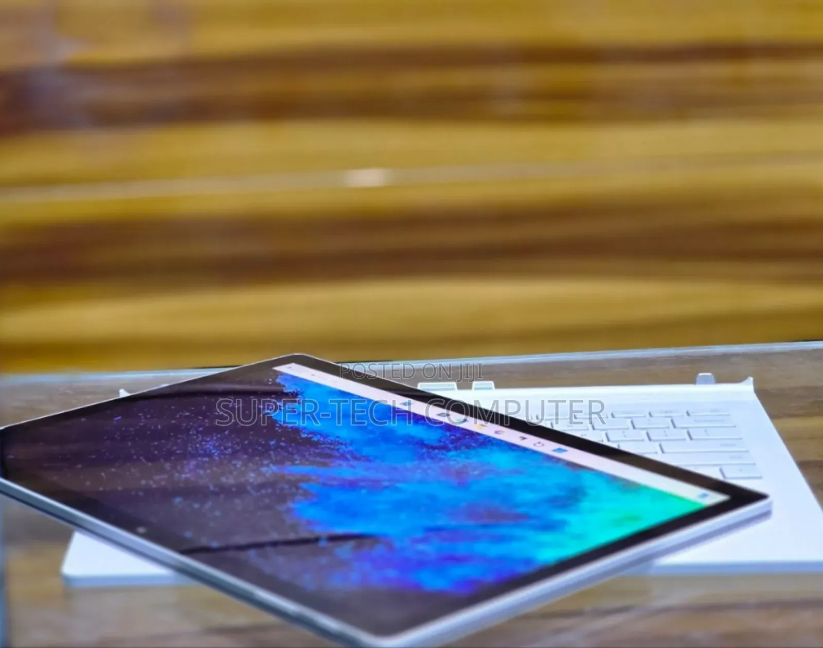 New Laptop Microsoft Surface Book 2 8GB Intel Core I5 SSD 256GB