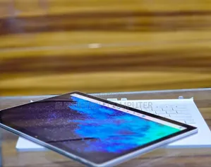 New Laptop Microsoft Surface Book 2 8GB Intel Core I5 SSD 256GB