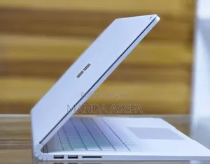 New Laptop Microsoft Surface Book 2 8GB Intel Core I5 SSD 256GB