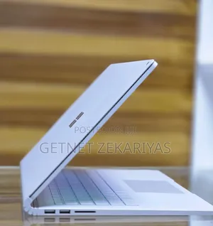 New Laptop Microsoft Surface Book 2 8GB Intel Core I5 SSD 256GB