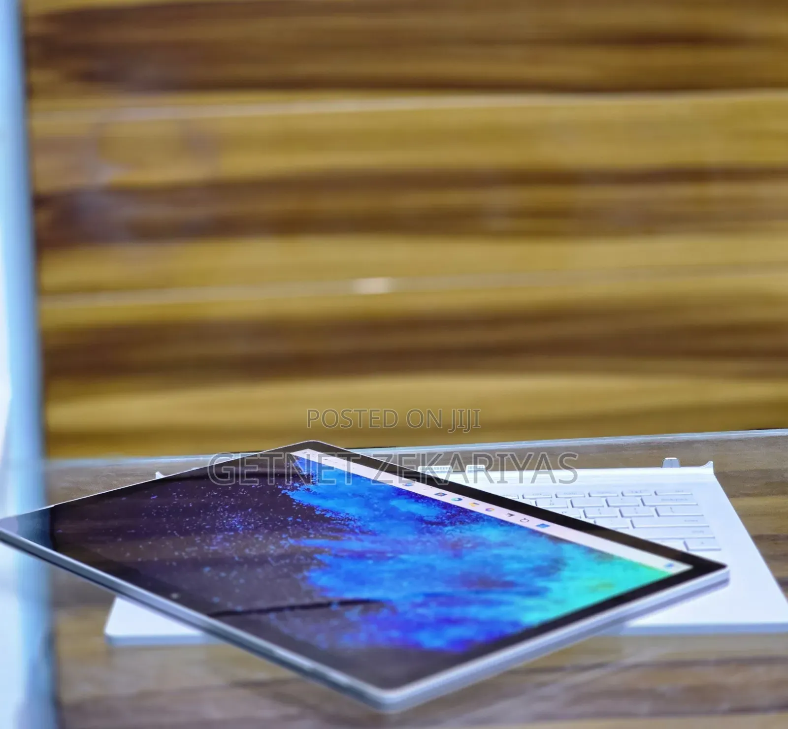 New Laptop Microsoft Surface Book 2 8GB Intel Core I5 SSD 256GB