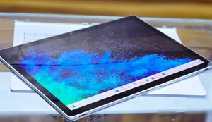 New Laptop Microsoft Surface 8GB Intel Core I5 SSD 256GB