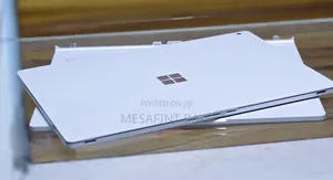 Photo - New Laptop Microsoft Surface Book 2 8GB Intel Core I5 SSD 256GB