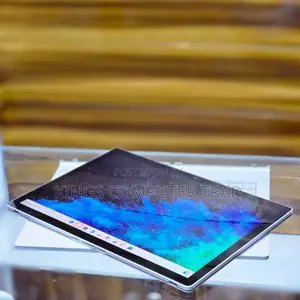 New Laptop Microsoft Surface Book 2 8GB Intel Core I5 SSD 256GB