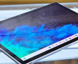 Photo - New Laptop Microsoft Surface Book 2 8GB Intel Core I5 SSD 256GB