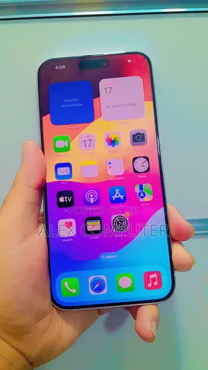 Photo - New Apple iPhone 15 Pro Max 256 GB Silver