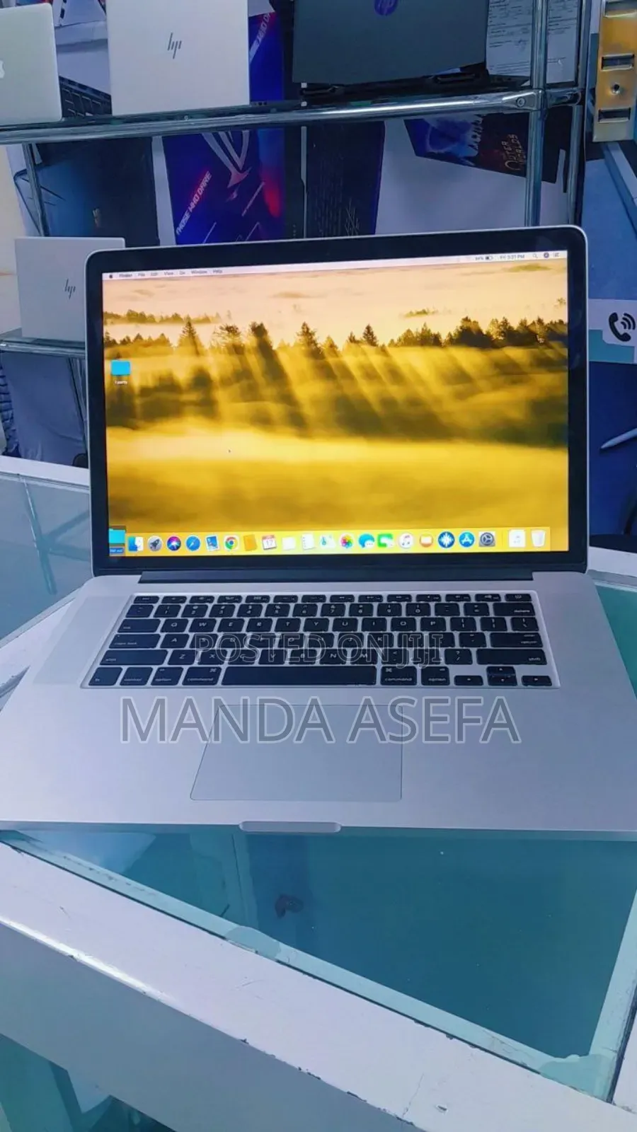 New Laptop Apple MacBook Pro 2015 8GB Intel Core I7 SSD 256GB