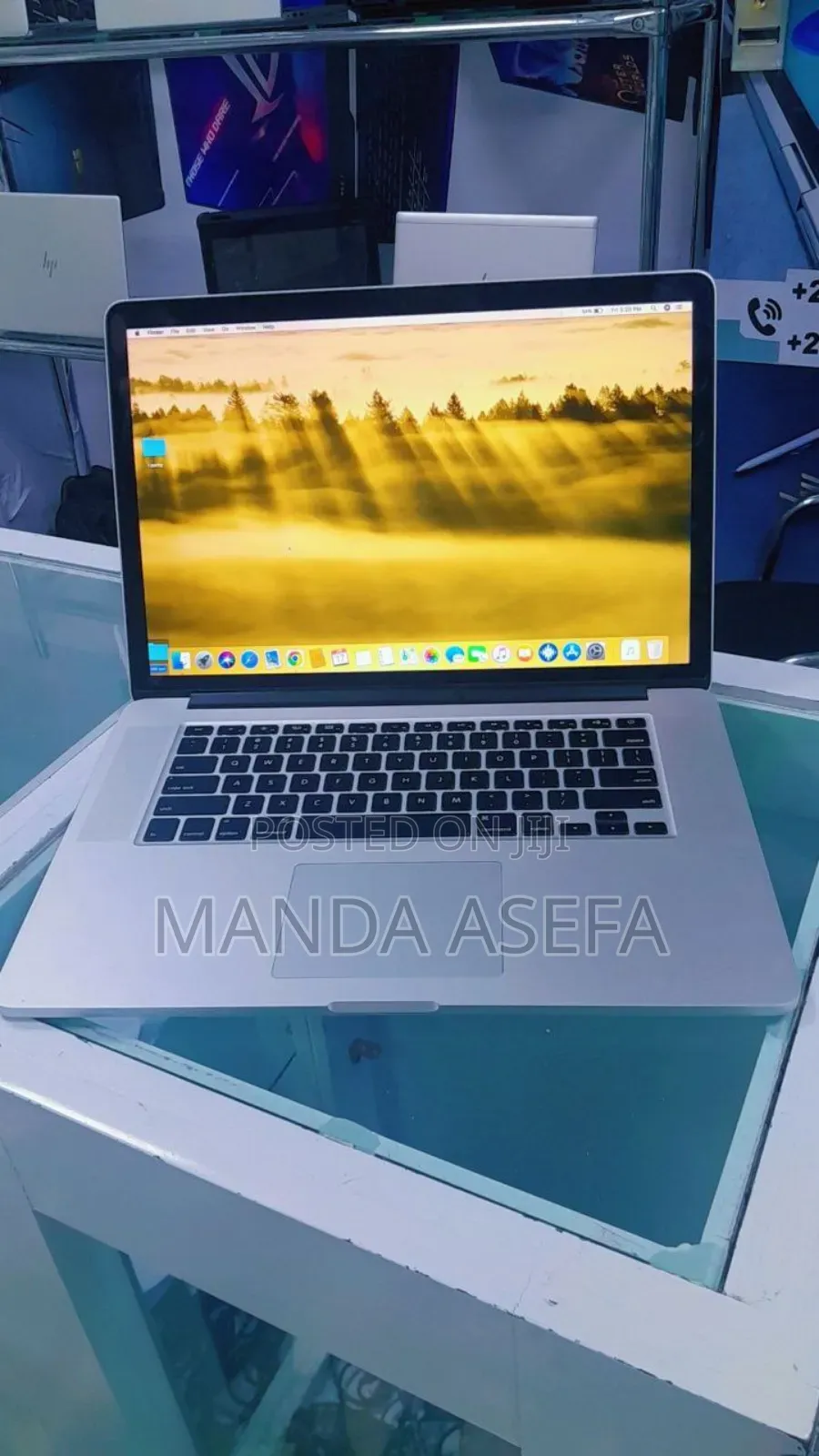 New Laptop Apple MacBook Pro 2015 8GB Intel Core I7 SSD 256GB