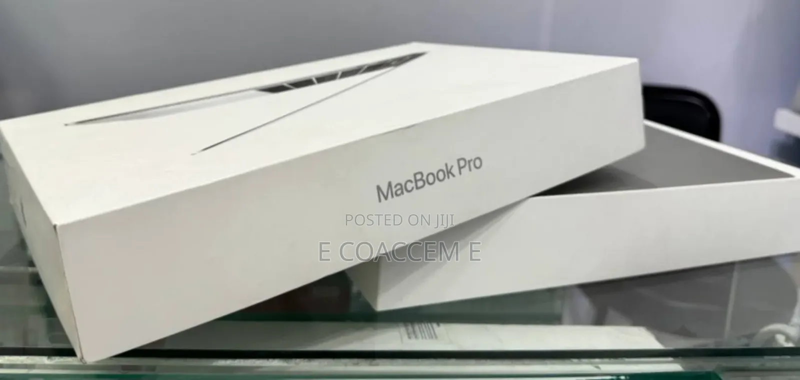 New Laptop Apple MacBook 8GB Intel Core I5 SSD 256GB