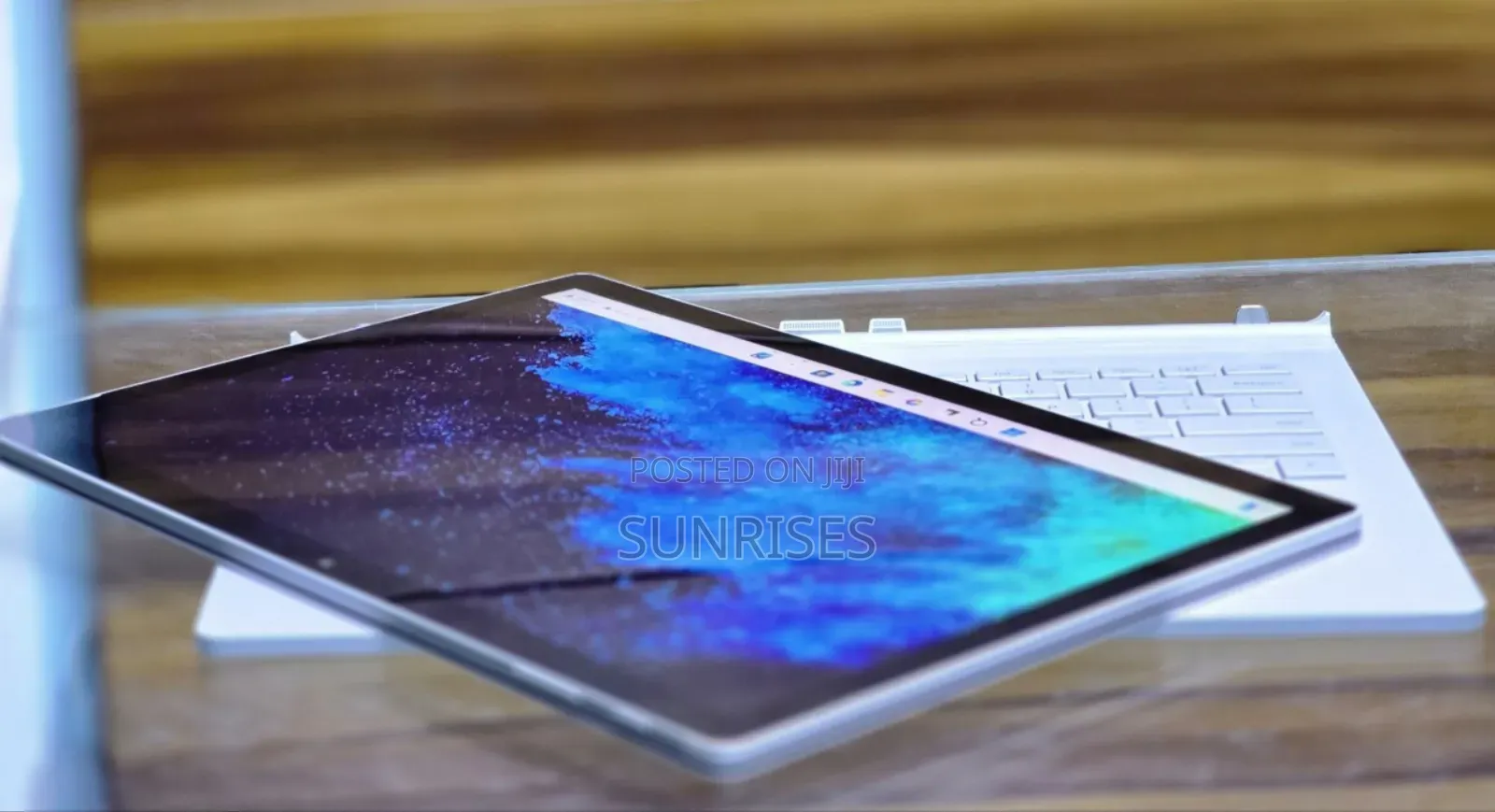 New Laptop Microsoft Surface Book 2 8GB Intel Core I5 SSD 256GB