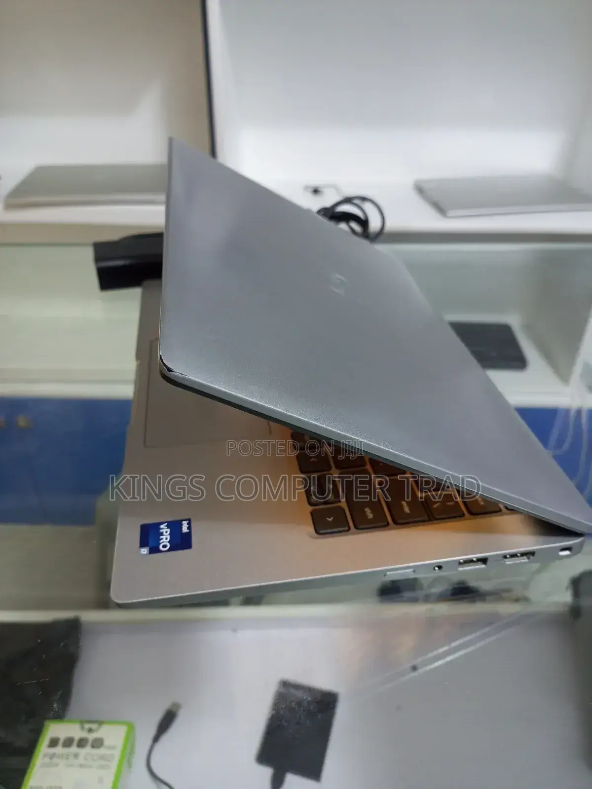 New Laptop Dell Latitude 5340 16GB Intel Core I7 SSD 256GB