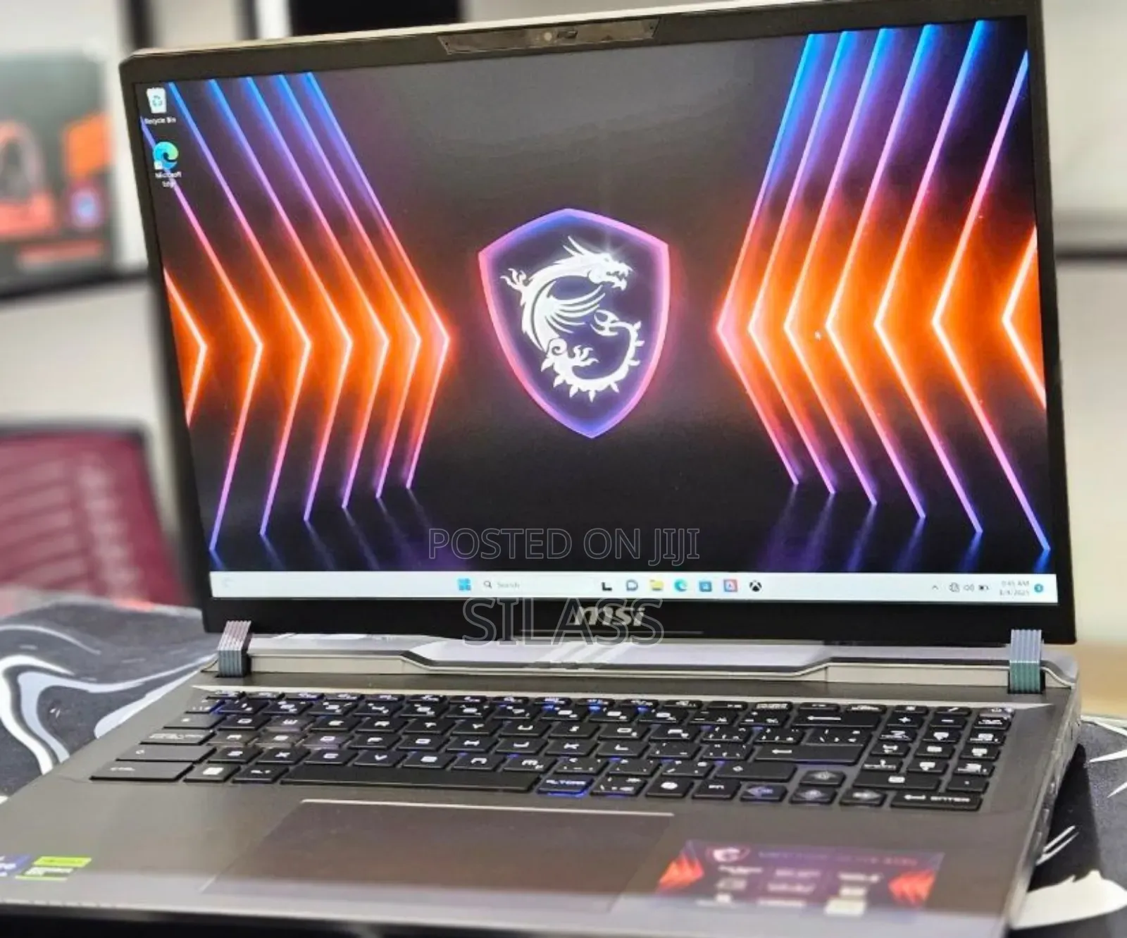 New Laptop MSI Vector GP68 HX 13V 32GB Intel Core I9 SSD 1T