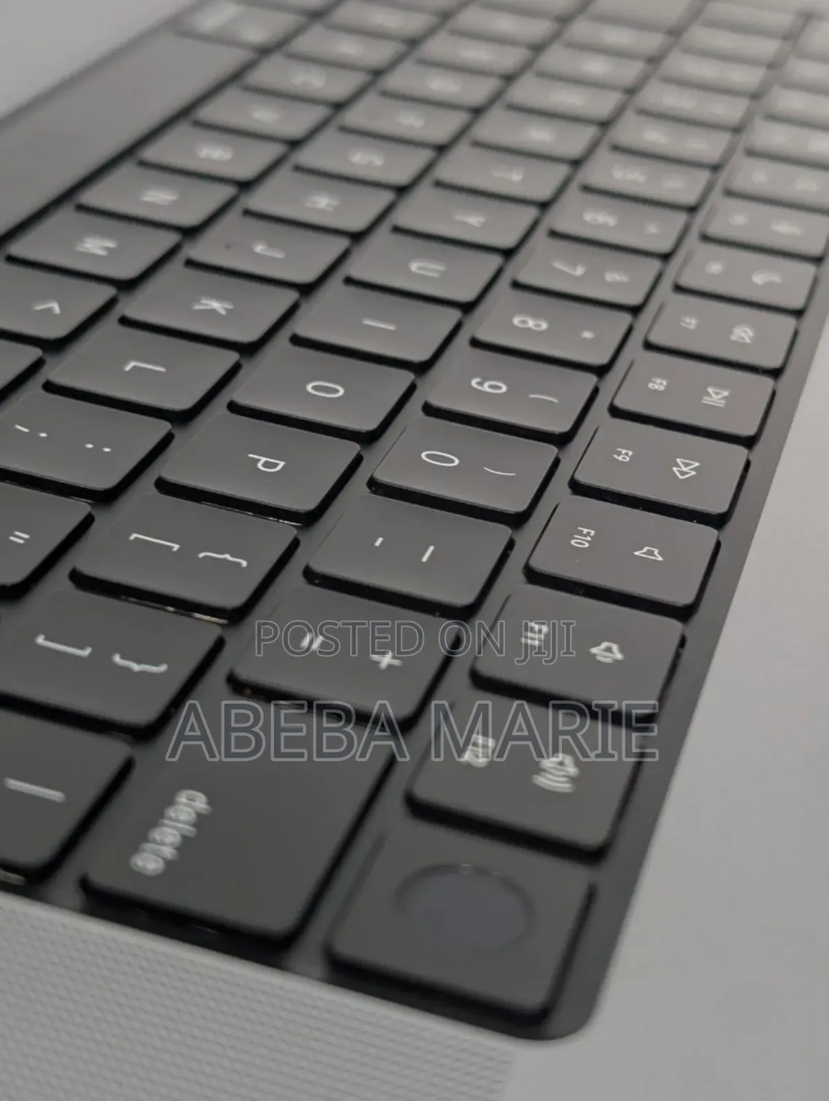 New Laptop Apple MacBook Pro M1 16GB Apple M1 Pro SSD 1T