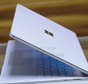 New Laptop Microsoft Surface Book 2 8GB Intel Core I5 SSD 256GB
