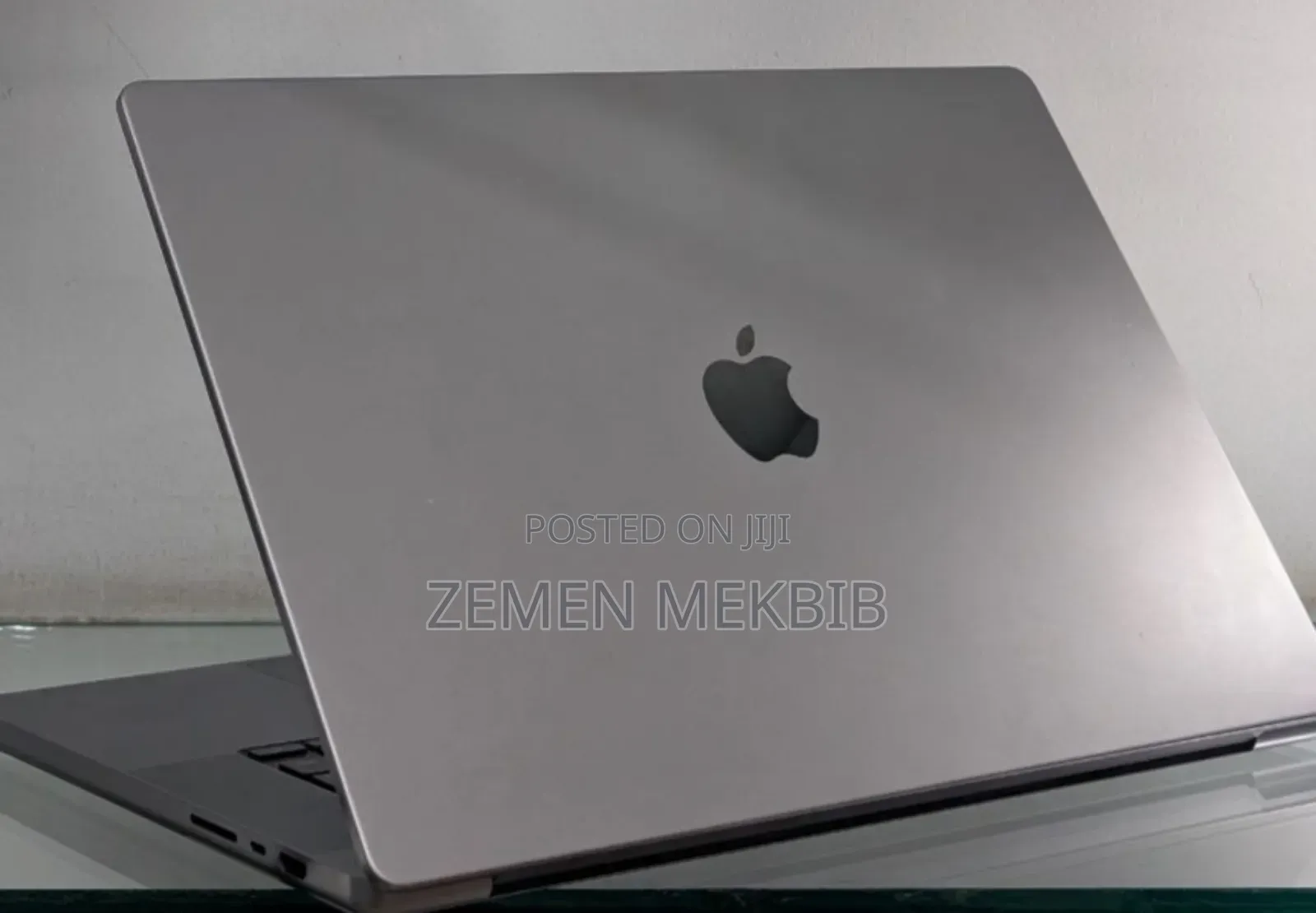 New Laptop Apple MacBook Pro M1 16GB Intel Core I9 SSD 1T