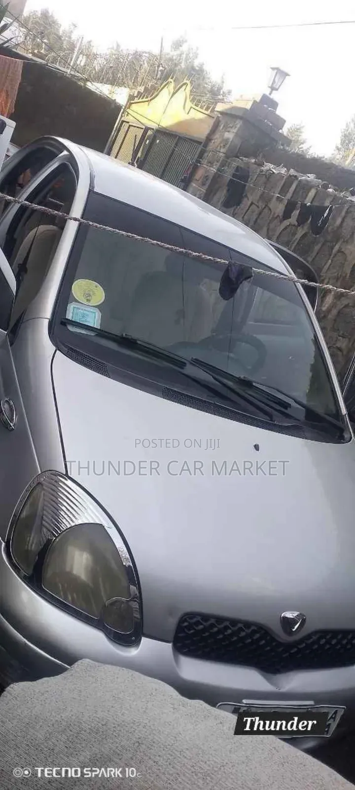 Toyota Vitz 2004 Silver