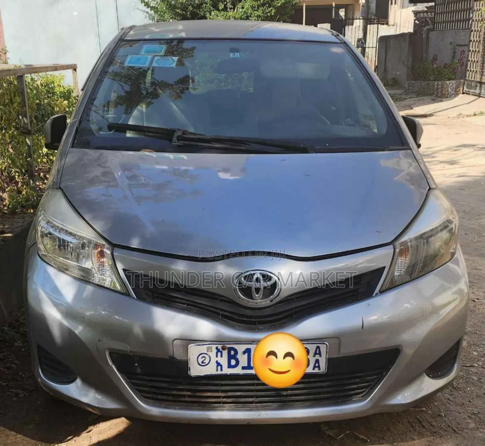 Toyota Yaris 2012 Silver