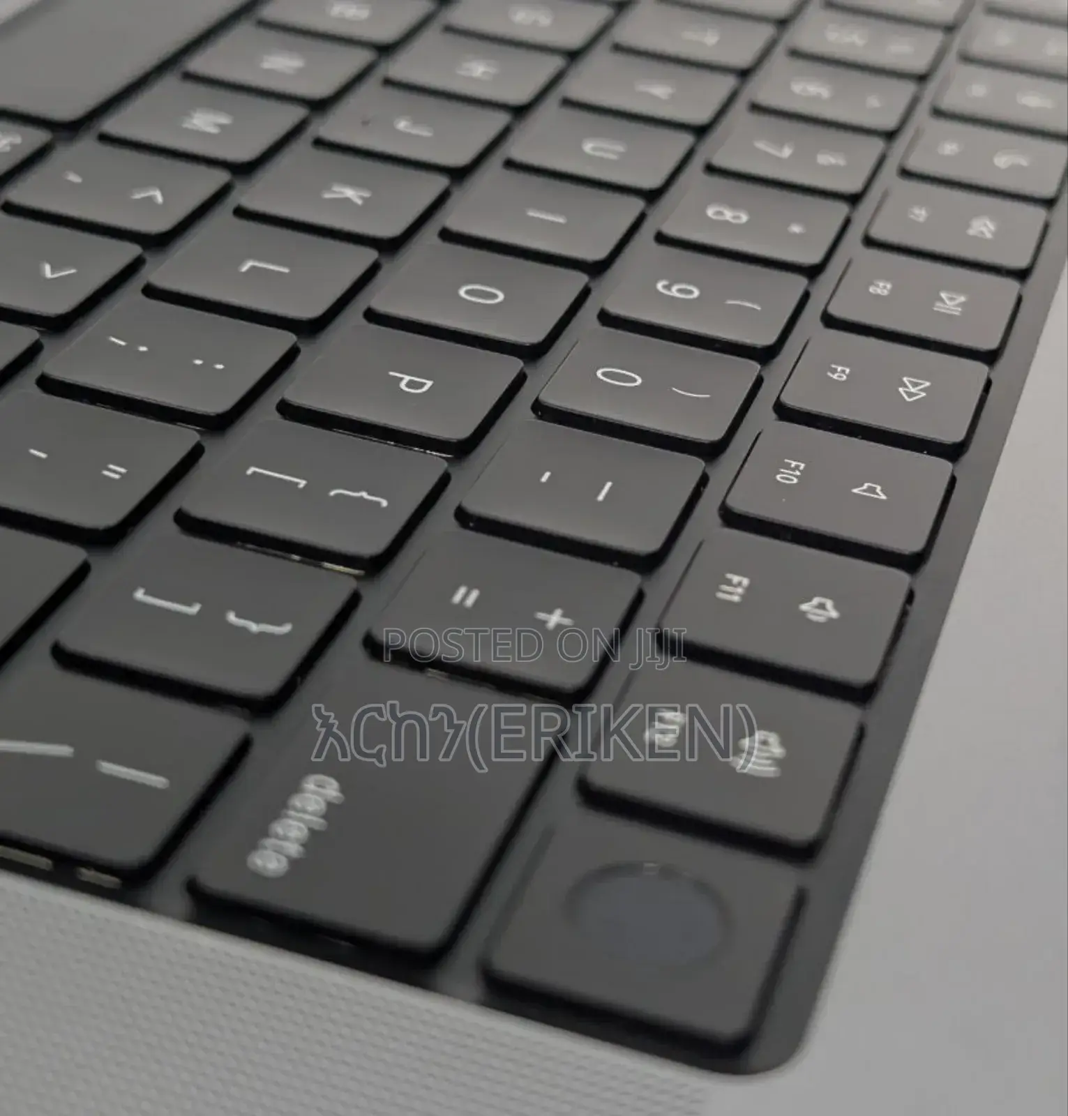 New Laptop Apple MacBook Pro 2020 M1 16GB Apple M1 Pro SSD 1T