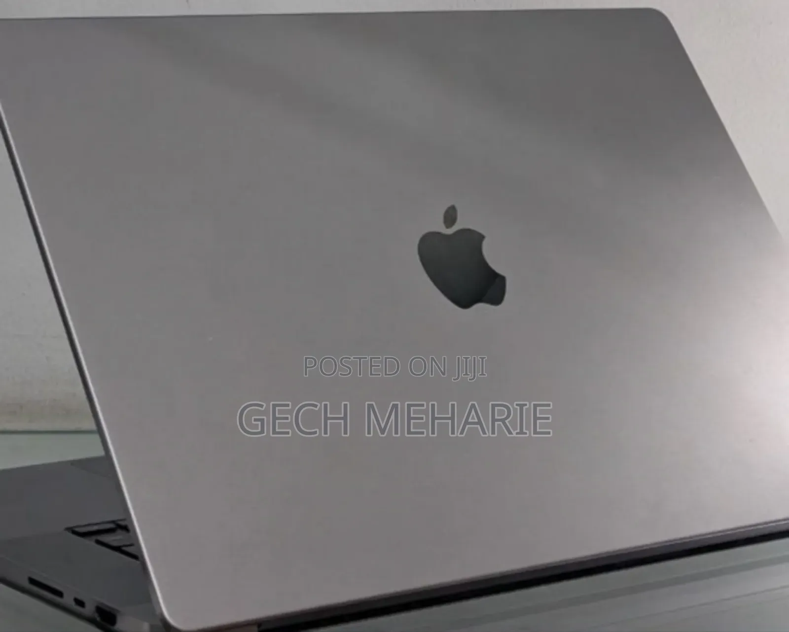 New Laptop Apple MacBook Pro M1 16GB Apple M1 Pro SSD 1T