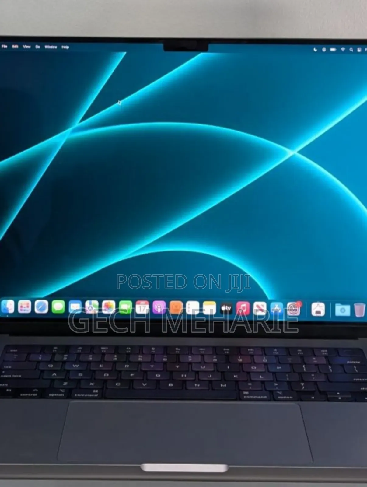 New Laptop Apple MacBook Pro M1 16GB Apple M1 Pro SSD 1T