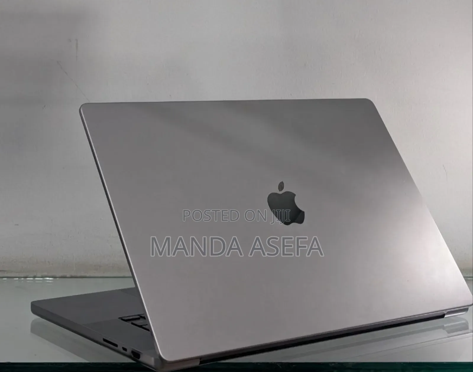 New Laptop Apple MacBook Pro M1 16GB Apple M1 SSD 1T