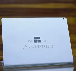 New Laptop Microsoft Surface Book 2 8GB Intel Core I5 SSD 256GB