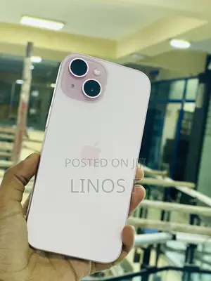 Photo - New Apple iPhone 15 256 GB Pink