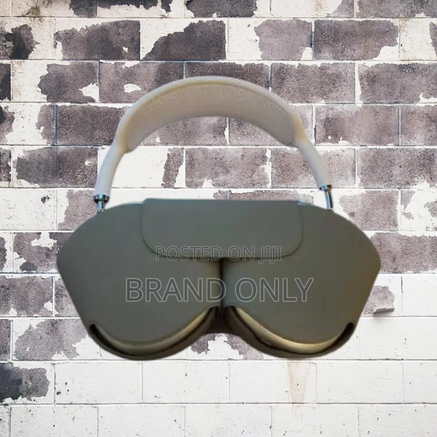 Apple Max Loud Seamless Device Integration