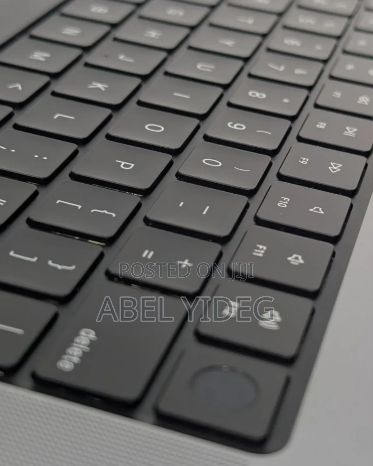 New Laptop Apple MacBook Pro M1 16GB Apple M1 Pro SSD 1T